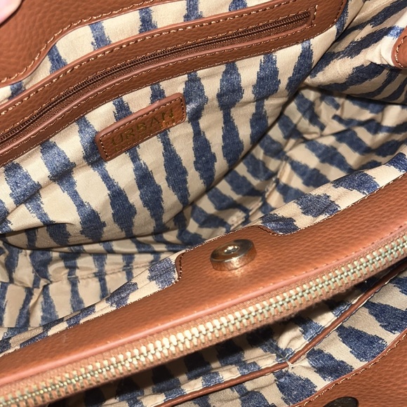 LAST CHANCE! Urban Expressions Bag! - Picture 5 of 13